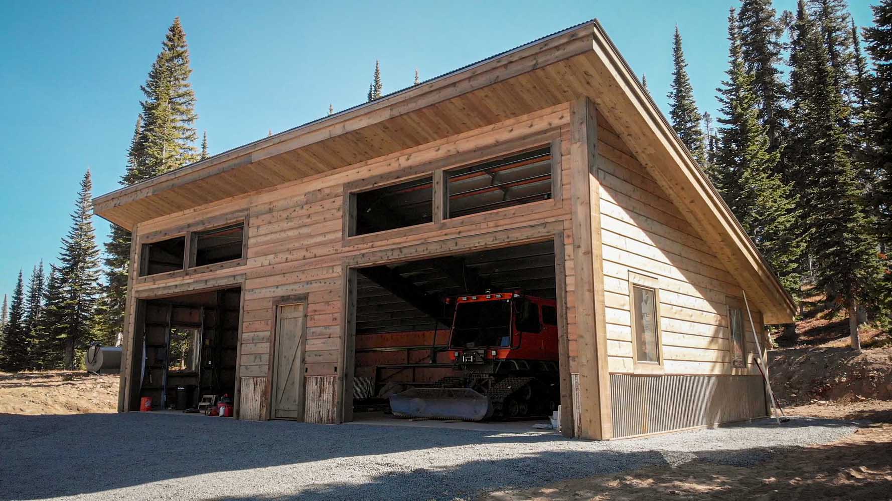 Floresta Great Western Buildings Steel building With Wood Plank Siding Snowcat Storage (2)