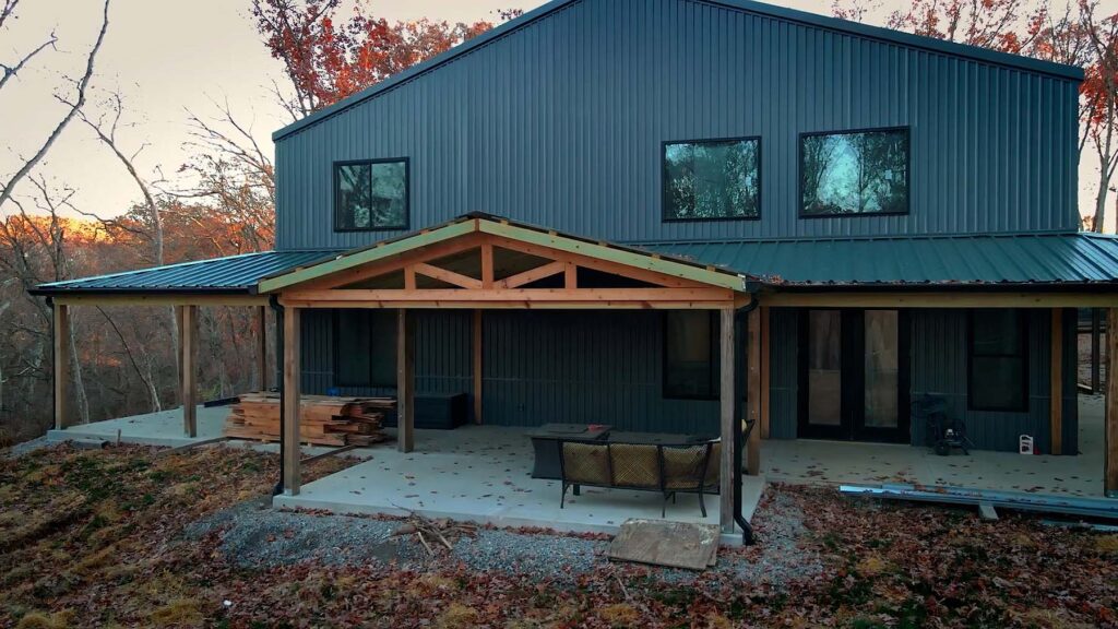 Missouri Barndominium shouse building front view